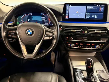 Car image 34
