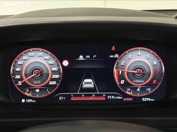 Car image 26