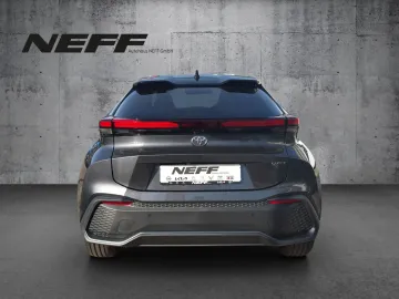 Car image 5