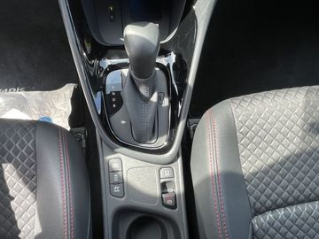 Car image 14