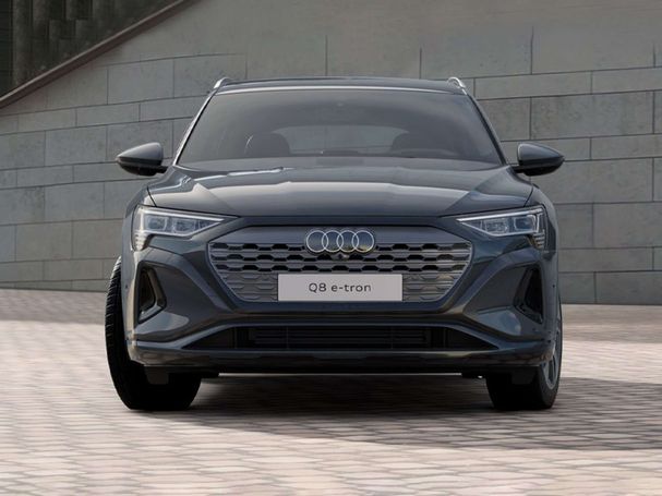 Audi Q8 50 quattro e-tron Sportback 250 kW image number 2