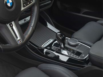 Car image 31