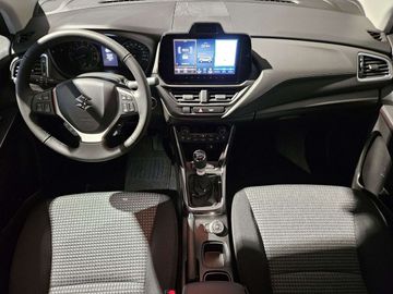 Car image 10