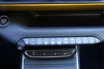 Car image 38