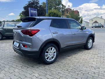 Car image 4