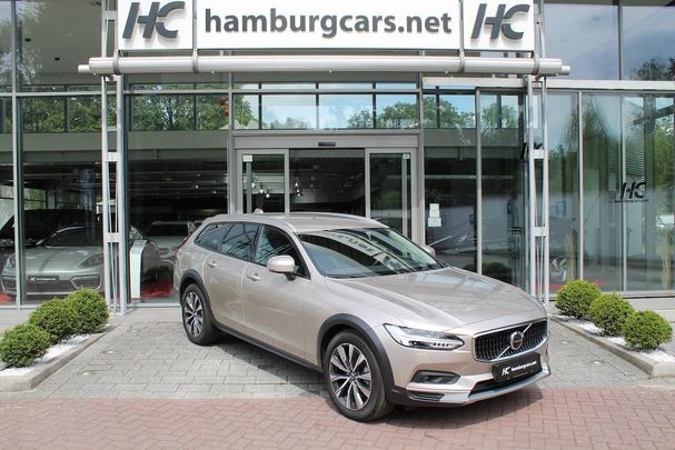 Volvo V90 Cross Country AWD B4 145 kW image number 1