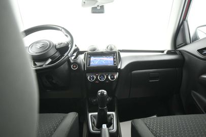 Car image 31