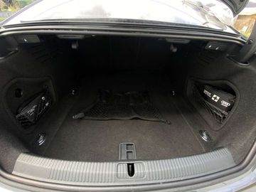 Car image 38