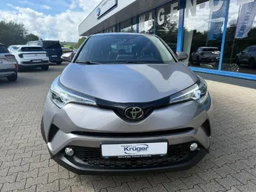 Car image 3