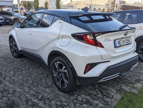 Toyota C-HR 2.0 Hybrid 135 kW image number 2