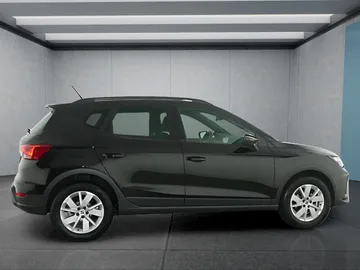 Car image 12