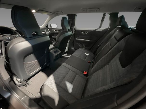 Volvo V60 B3 Core 120 kW image number 9