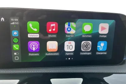 Car image 28