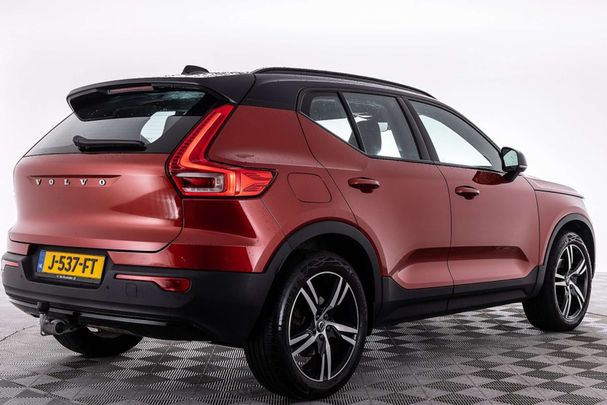 Volvo XC40 B4 R Design 145 kW image number 24