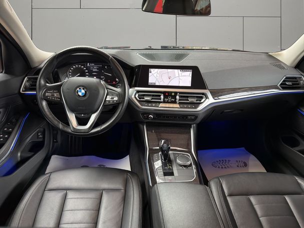 BMW 320d Touring xDrive Luxury Line 140 kW image number 13