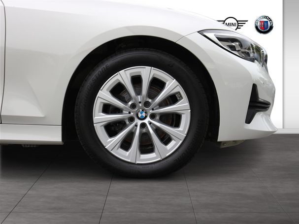 BMW 320d Touring xDrive Advantage 140 kW image number 7