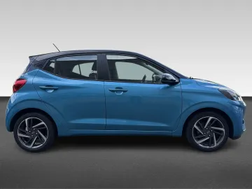 Car image 22