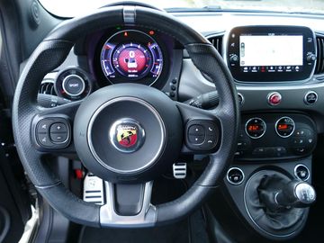 Car image 12