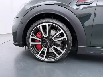 Car image 29