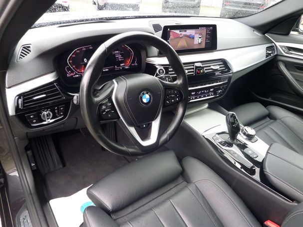 BMW 530d Touring xDrive 195 kW image number 45