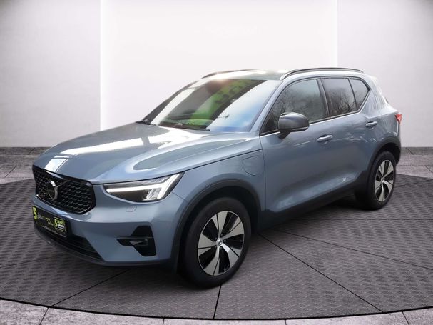 Volvo XC40 Recharge T4 Plus Dark 155 kW image number 1