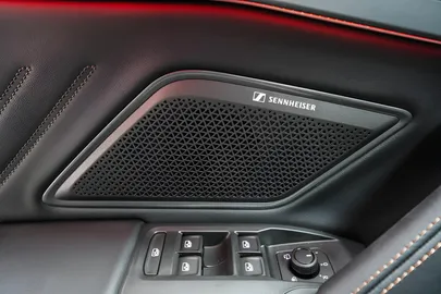 Car image 23