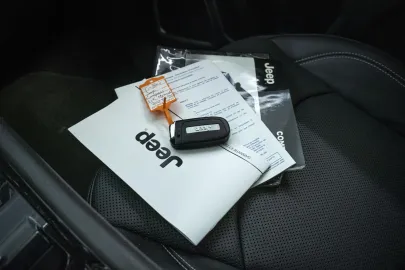 Car image 36