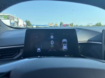 Car image 14