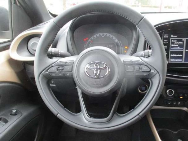 Toyota Aygo X 1.0 VVT-i 53 kW image number 12