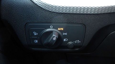 Car image 36