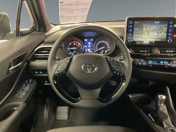 Car image 15