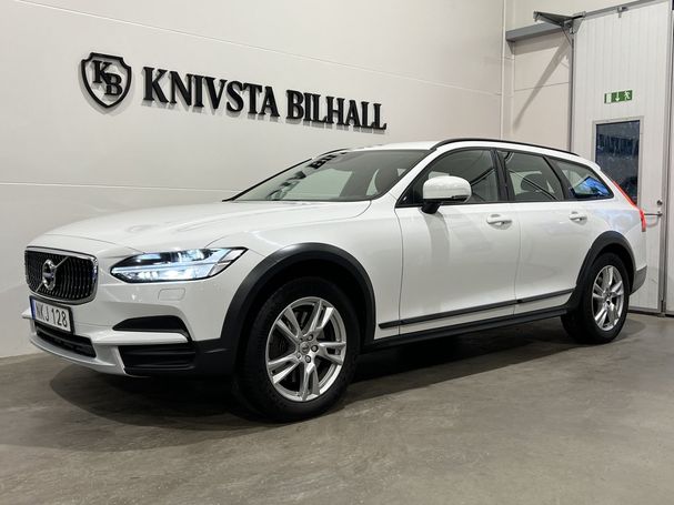 Volvo V90 Cross Country D4 AWD 140 kW image number 1