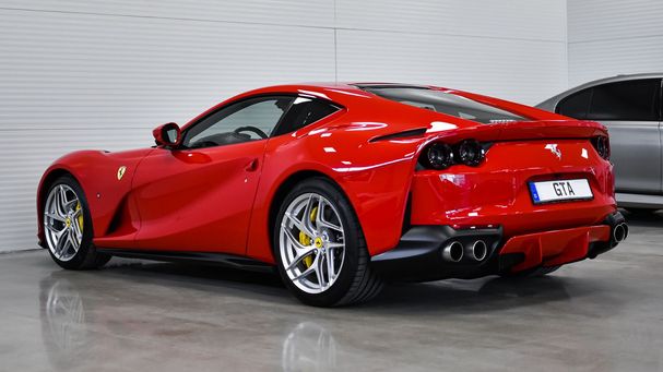 Ferrari 812 Superfast 588 kW image number 4