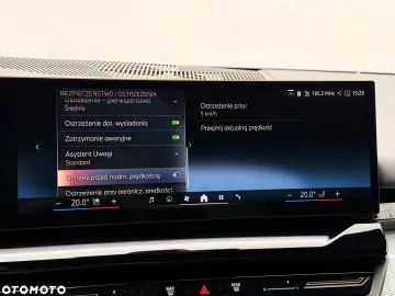 Car image 40