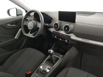 Car image 32