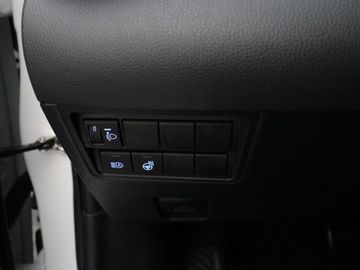 Car image 33