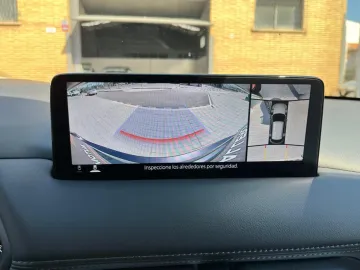 Car image 24