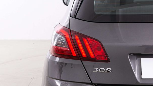 Peugeot 308 1.2 PureTech 110 Active 81 kW image number 29