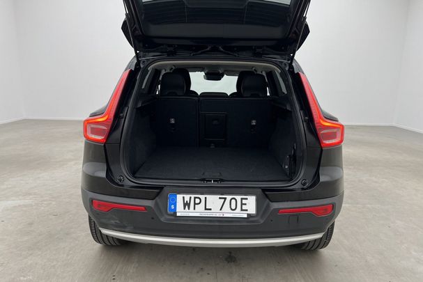 Volvo XC40 D3 AWD Momentum 110 kW image number 12