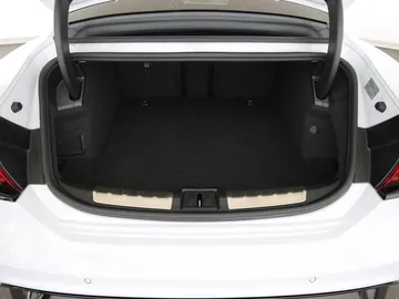 Car image 36