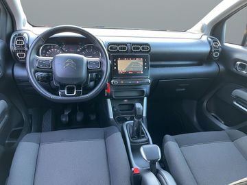 Car image 13