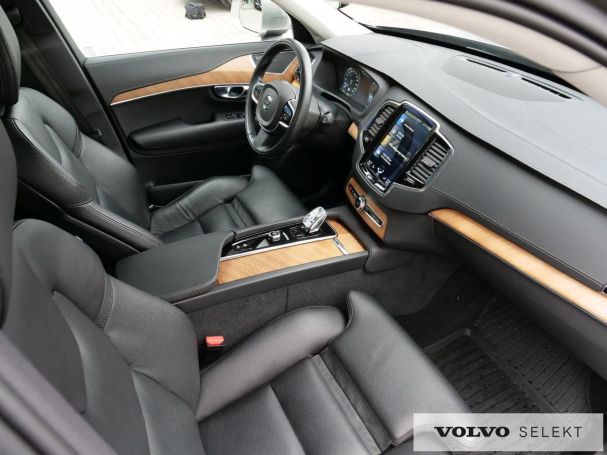 Volvo XC90 AWD 184 kW image number 32