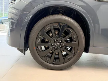 Car image 28