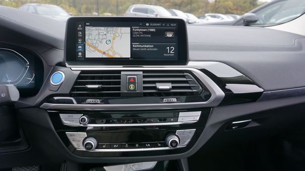 BMW iX3 210 kW image number 20