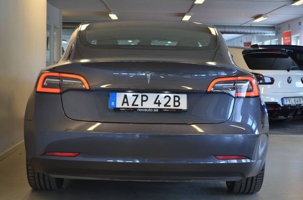 Tesla Model 3 70 Standard Range Plus 190 kW image number 7