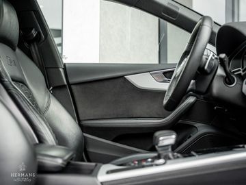 Car image 35