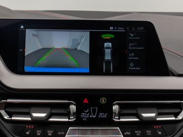 Car image 40