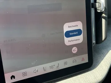 Car image 36