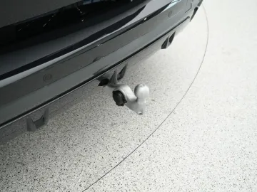 Car image 42