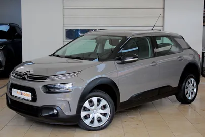 Car image 2
